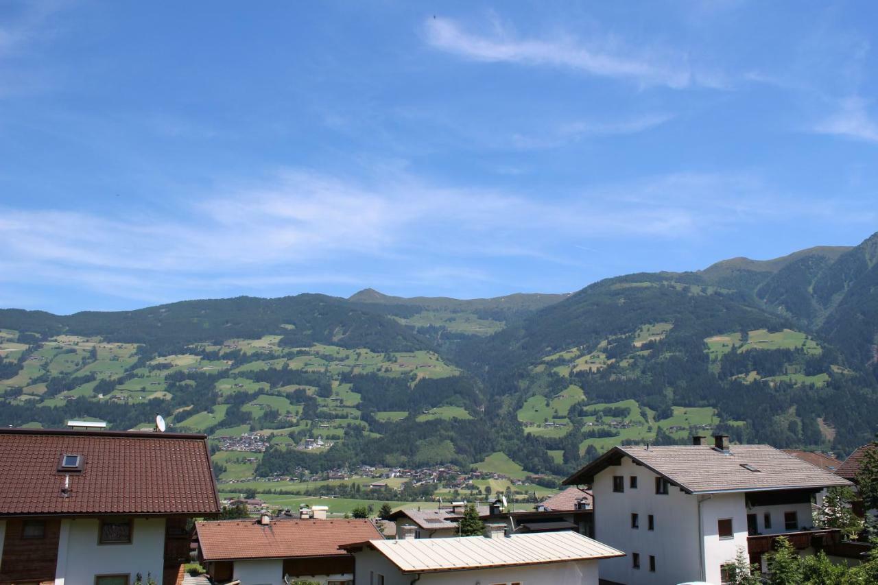Hillside Apartments Pircher Fuegen Luaran gambar